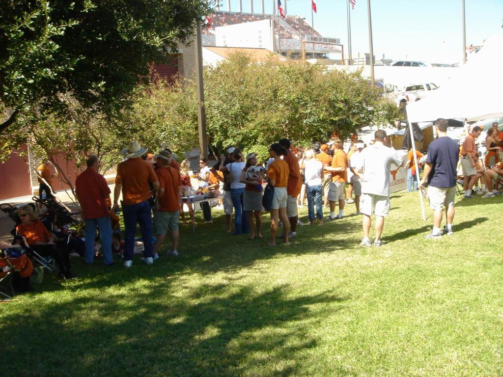 2004/10(Oct)/01(Tailgate-Missouri)/1024x768_2004-10-16 13-48-03.JPG